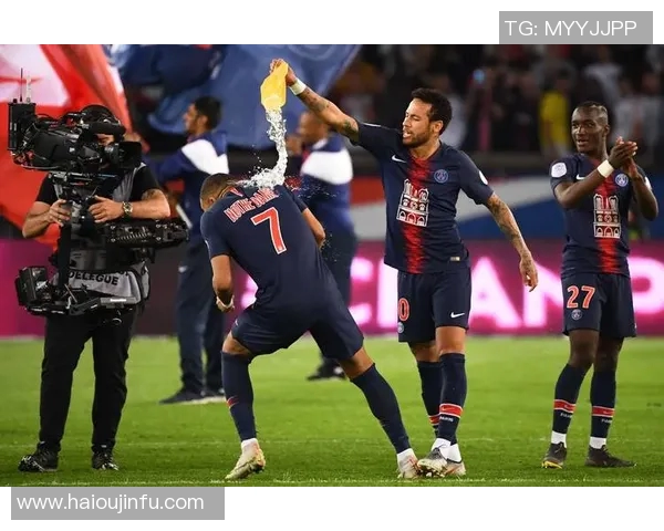 克莱蒙与巴黎足球会激战正酣谁能在这场较量中笑到最后